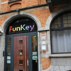 Hotell Funkey, Schaerbeek
